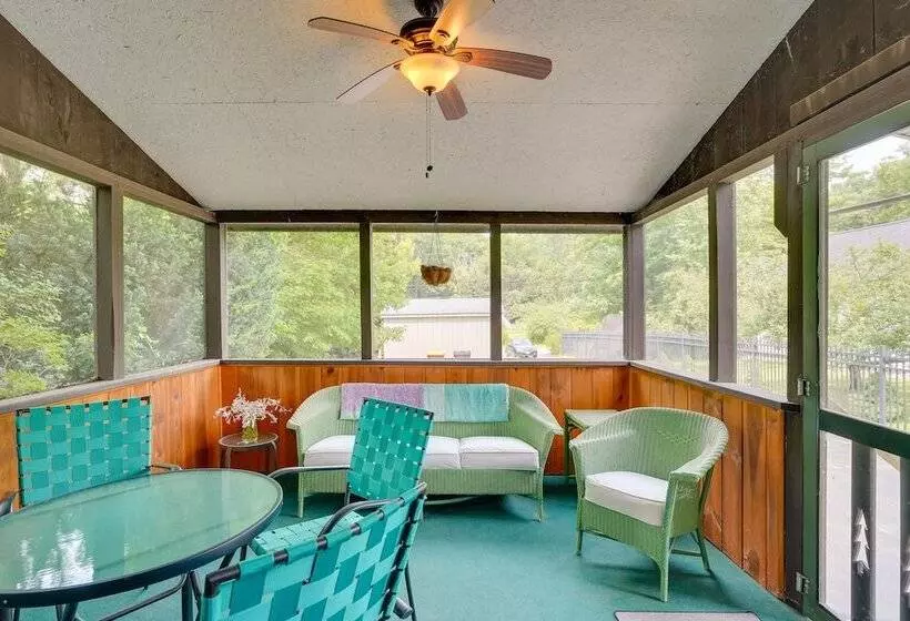 Pet Friendly Queensbury Home W/ Screened Porch