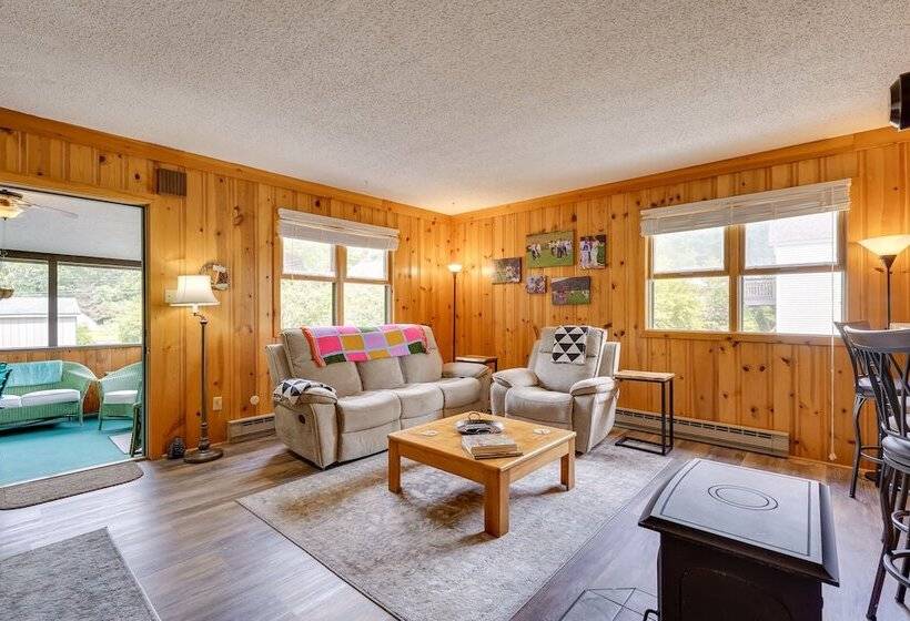 Pet Friendly Queensbury Home W/ Screened Porch