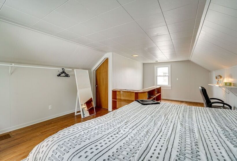 Pet Friendly Southfield House W/ Ping Pong Table!