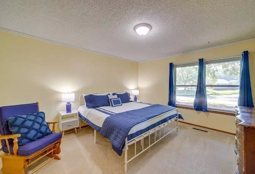 Quiet Oklahoma Home   Close To Golf Courses!