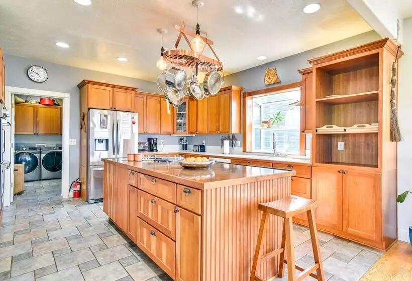 Rainier Home On 20 Acres W/ Blueberry Farm!