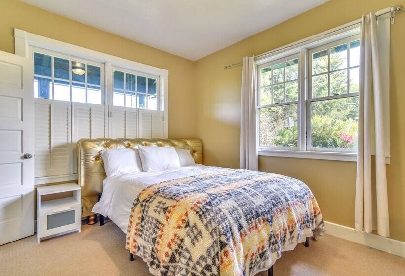 Rainier Home On 20 Acres W/ Blueberry Farm!