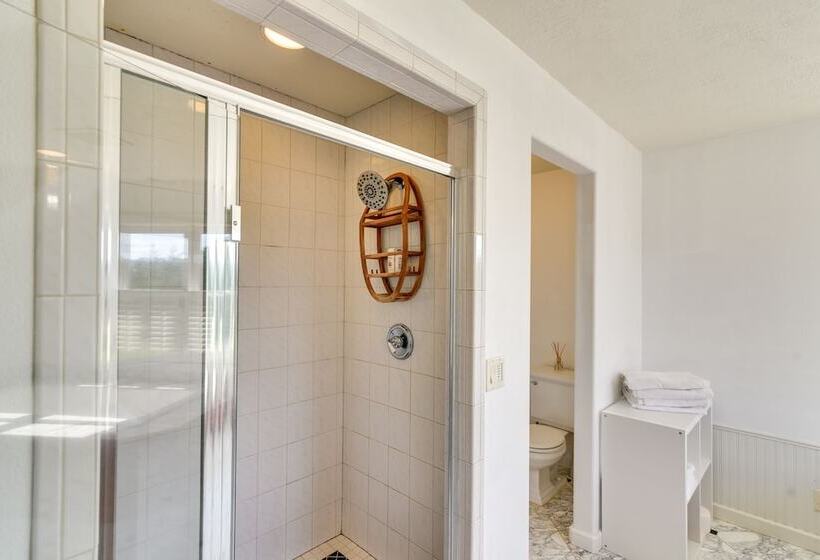 Rainier Home On 20 Acres W/ Blueberry Farm!