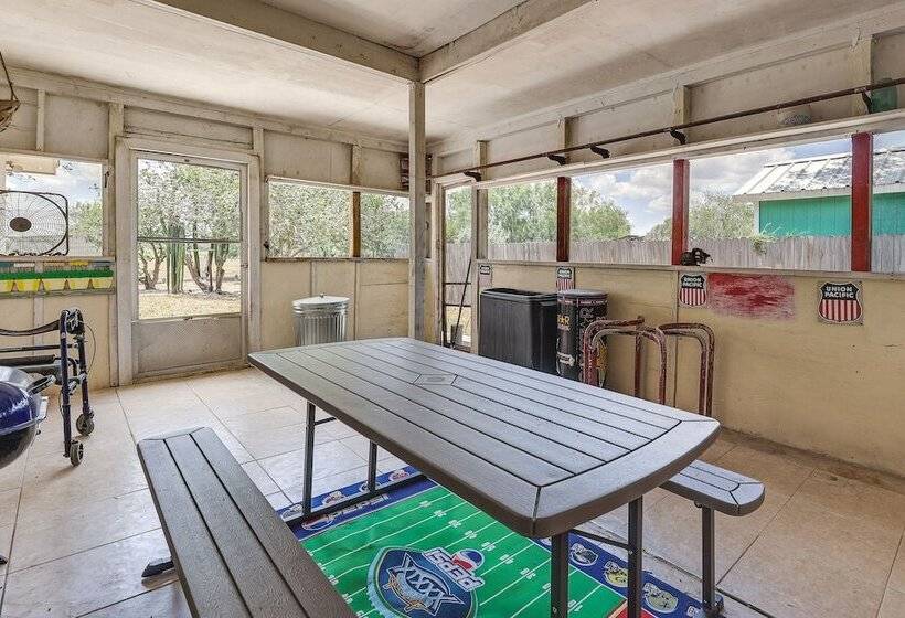 Remote Pet Friendly Harlingen House!