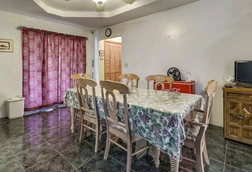 Remote Pet Friendly Harlingen House!