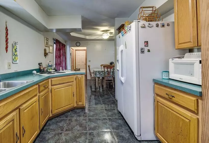 Remote Pet Friendly Harlingen House!