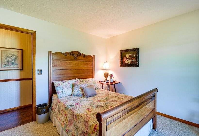 Russell Springs Getaway, 10 Mi To Lake Cumberland!