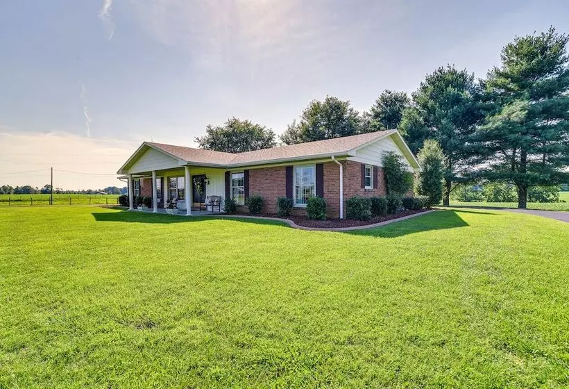 Russell Springs Getaway, 10 Mi To Lake Cumberland!