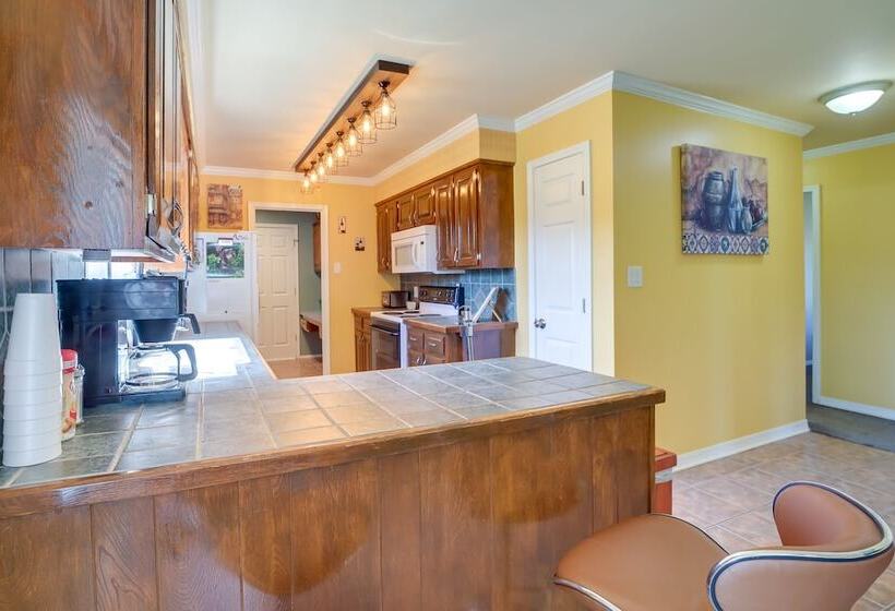 Spacious Arkansas Abode W/ Balcony & Fire Pit!