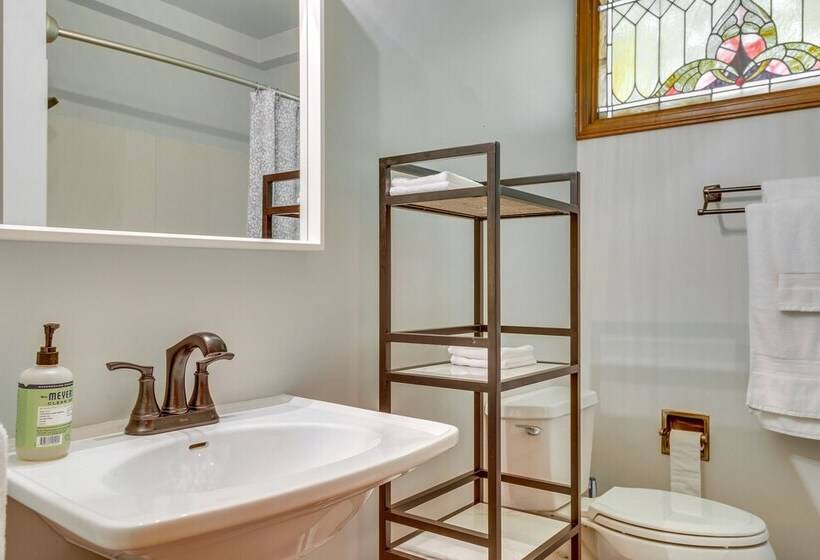 Stillwater Home Walk To Boone Pickens Stadium!