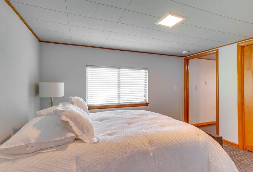 Stillwater Home Walk To Boone Pickens Stadium!