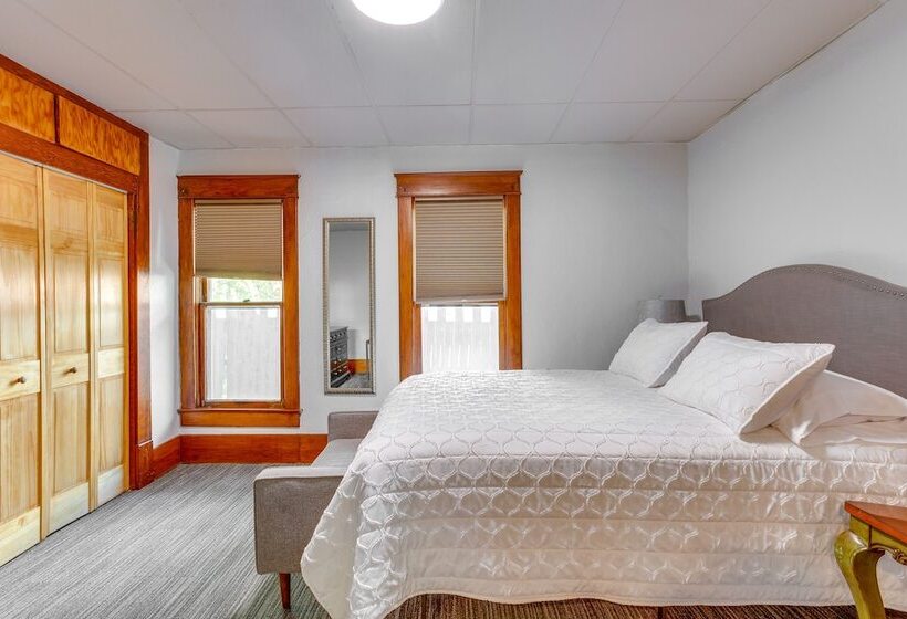 Stillwater Home Walk To Boone Pickens Stadium!