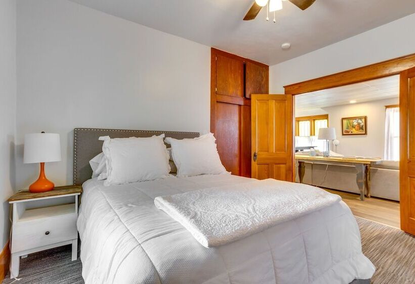 Stillwater Home Walk To Boone Pickens Stadium!