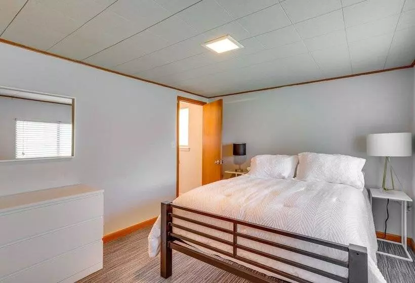 Stillwater Home   Walk To Boone Pickens Stadium!