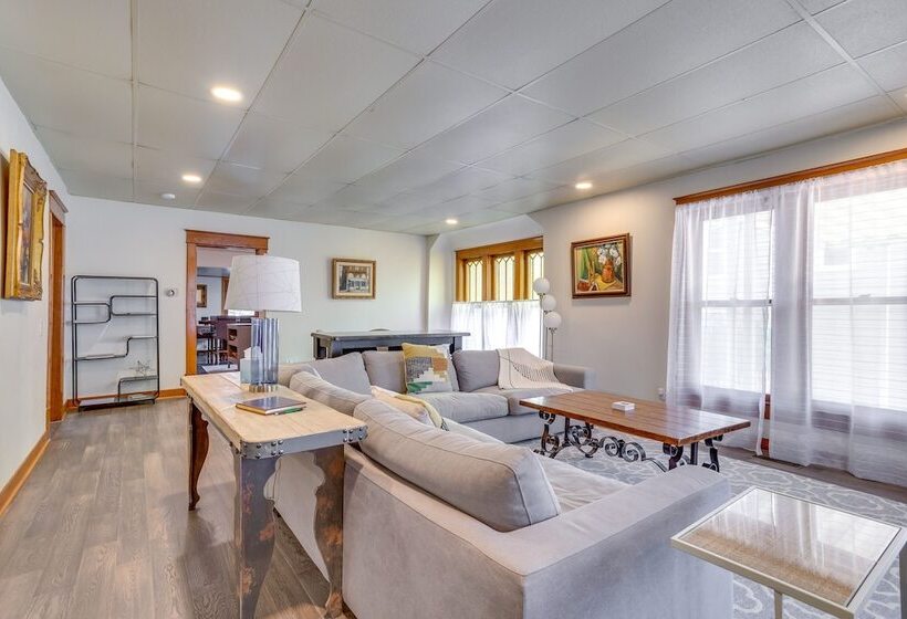 Stillwater Home Walk To Boone Pickens Stadium!