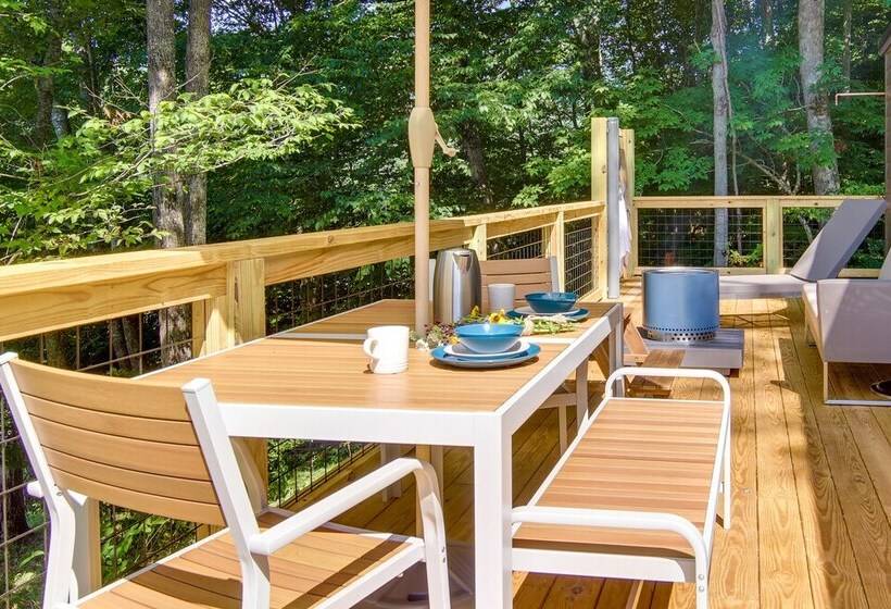 Upscale + Modern Tiny Cabin On Cane River!