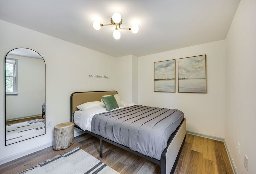 Waterfront Heathsville Cottage W/ Dock & Hot Tub!