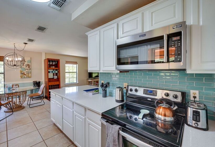 Waterfront Pass Christian Oasis ~ 2 Mi To Beach!