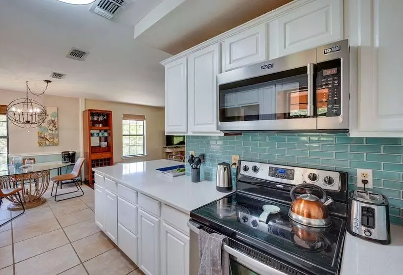 Waterfront Pass Christian Oasis ~ 2 Mi To Beach!