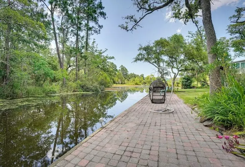 Waterfront Pass Christian Oasis ~ 2 Mi To Beach!