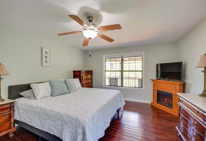 Waterfront Pass Christian Oasis ~ 2 Mi To Beach!