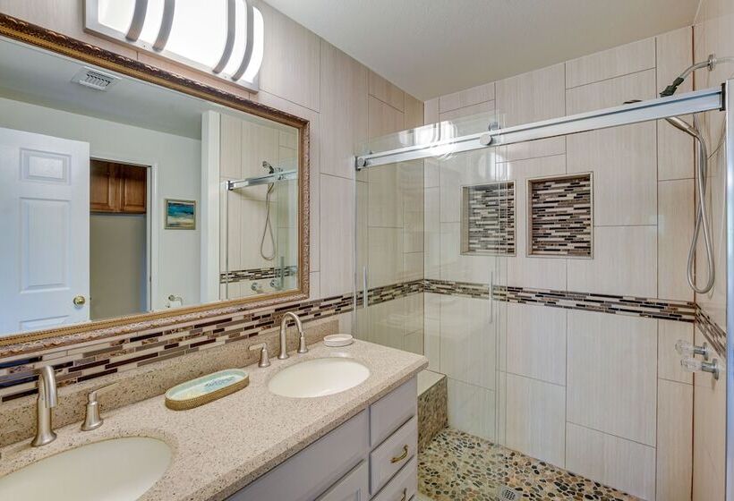 Waterfront Pass Christian Oasis ~ 2 Mi To Beach!