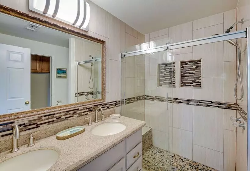 Waterfront Pass Christian Oasis ~ 2 Mi To Beach!