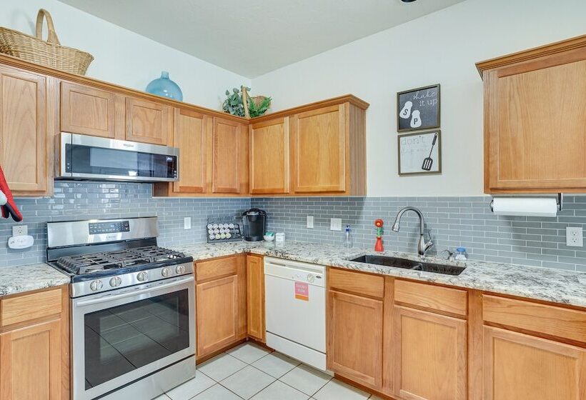 Pet Friendly Oklahoma City Retreat W/ Grill