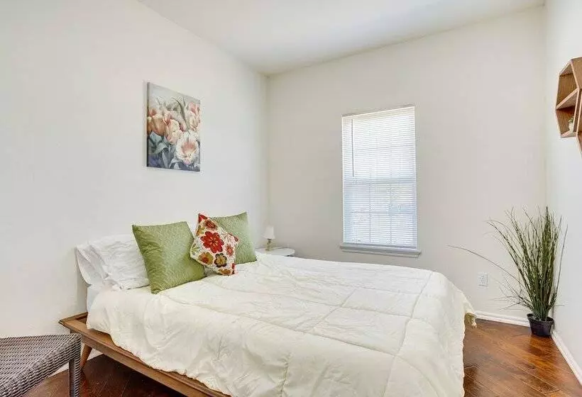 Pet Friendly Oklahoma City Retreat W/ Grill