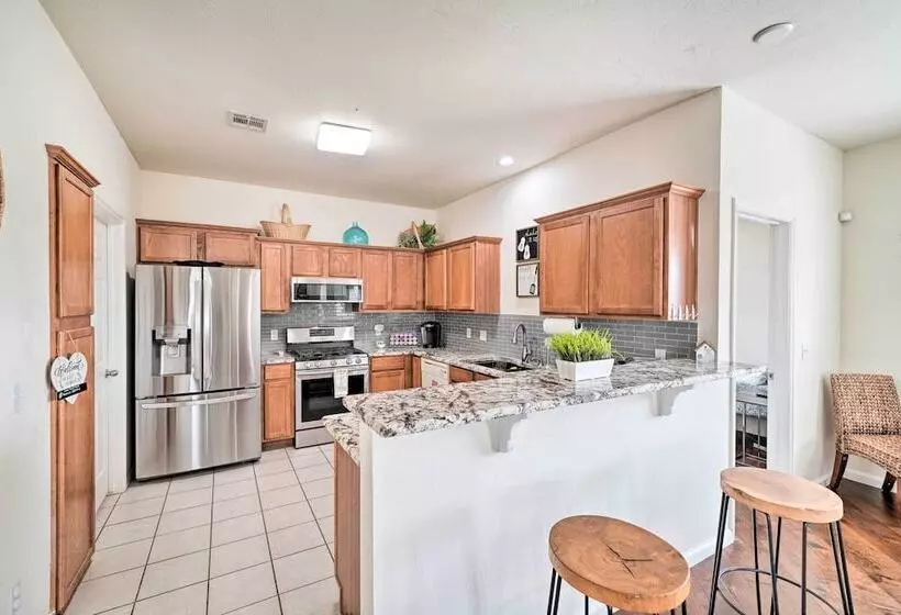 Pet Friendly Oklahoma City Retreat W/ Grill