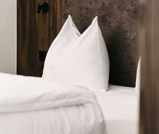 住宿加早餐  Nepomuk