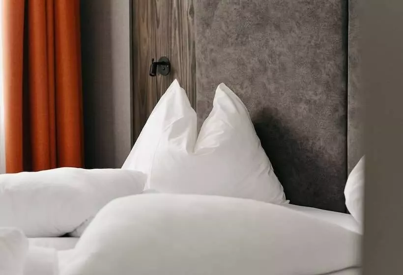 ベッドアンドブレックファースト Nepomuk