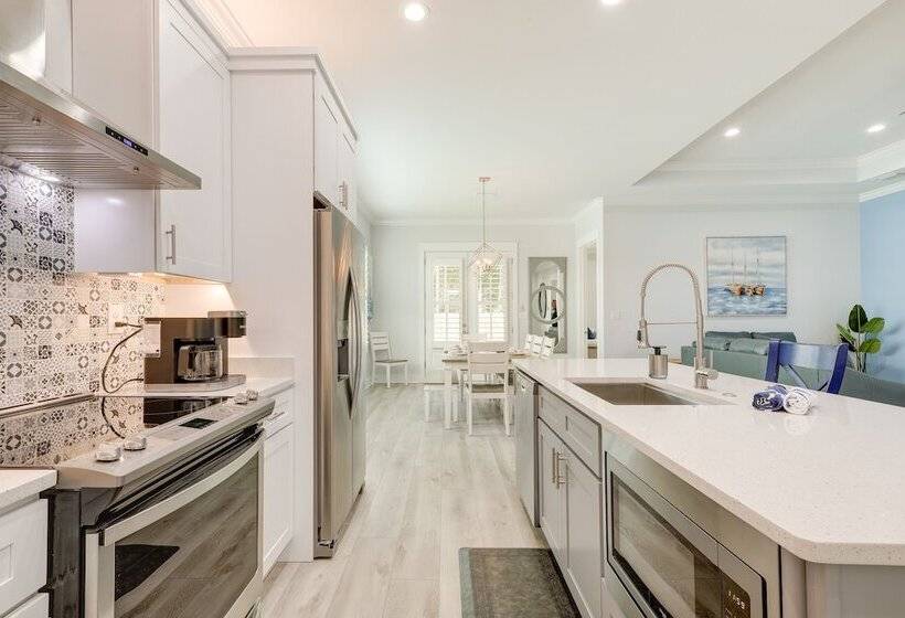 Bright Foley Home W/ Patio   7 Mi To Wharf & Beach