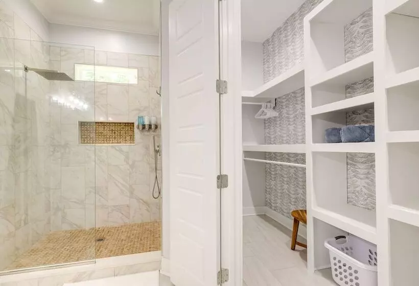 Bright Foley Home W/ Patio   7 Mi To Wharf & Beach