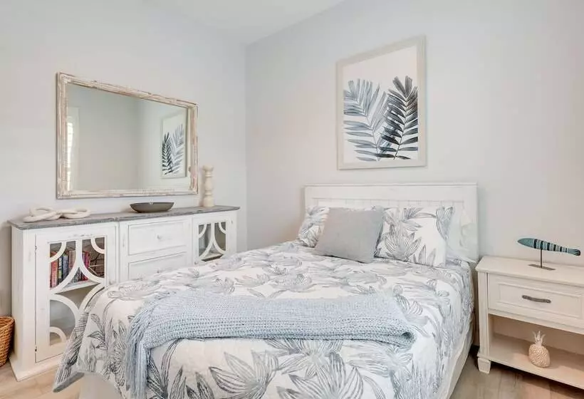 Bright Foley Home W/ Patio   7 Mi To Wharf & Beach