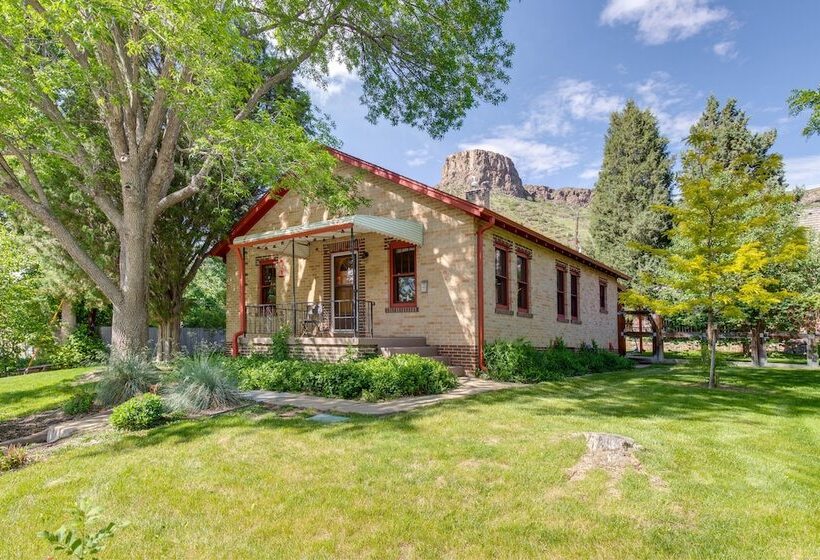 Bright Golden Home W/ Views   Walk To Downtown!