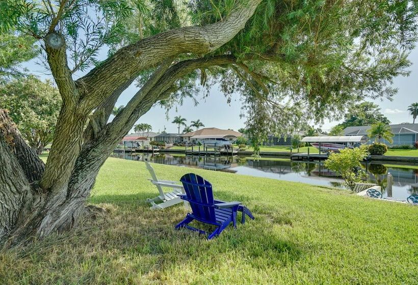 Dock & Screened Porch: Waterfront Cape Coral Home
