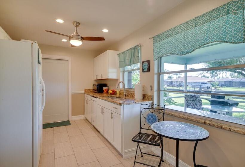 Dock & Screened Porch: Waterfront Cape Coral Home