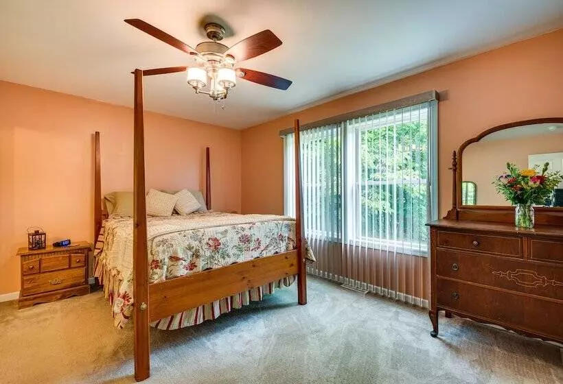 Charming Berwick Retreat W/ Gas Grill & Deck!