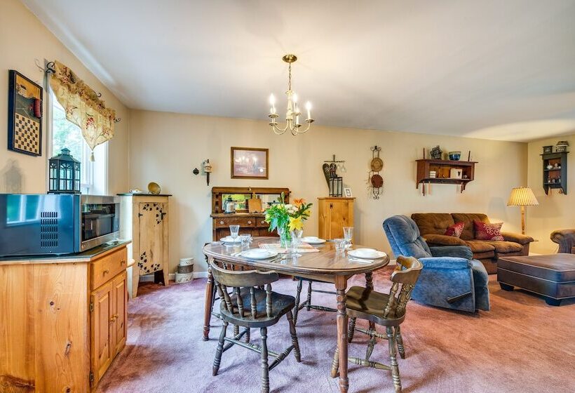 Charming Berwick Retreat W/ Gas Grill & Deck!