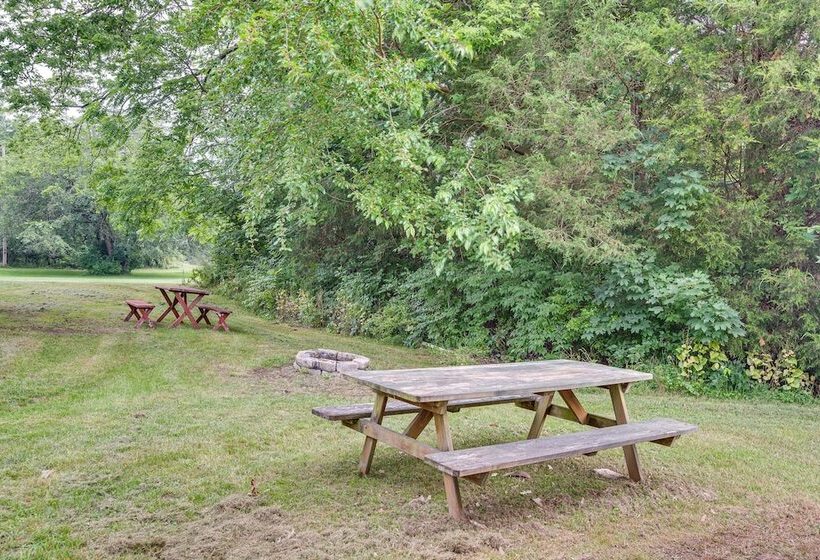 Charming Berwick Retreat W/ Gas Grill & Deck!