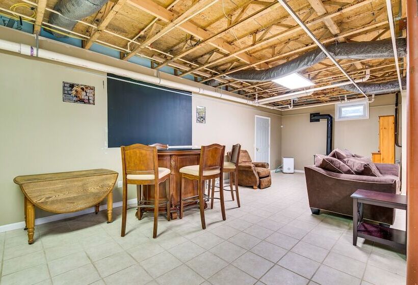 Charming Berwick Retreat W/ Gas Grill & Deck!