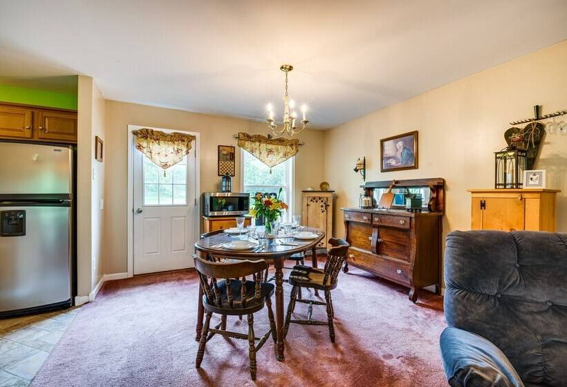 Charming Berwick Retreat W/ Gas Grill & Deck!