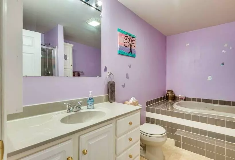Charming Berwick Retreat W/ Gas Grill & Deck!
