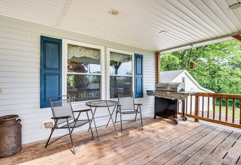 Charming Berwick Retreat W/ Gas Grill & Deck!