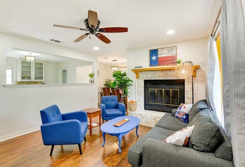 ~ 4 Mi To Fort Worth Stockyards: River Oaks Home!