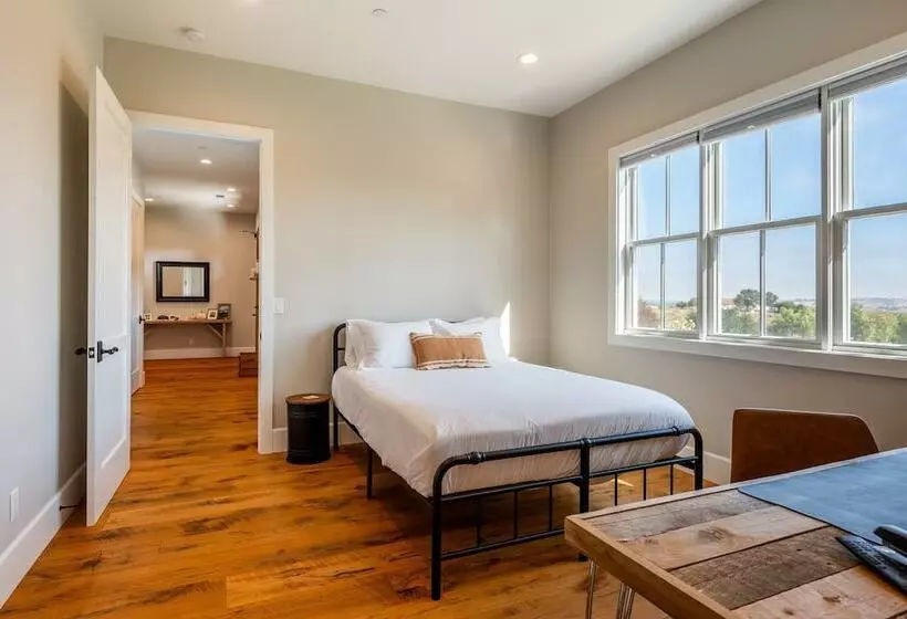 Cooperage By Avantstay Vineyard, Views, Soccer