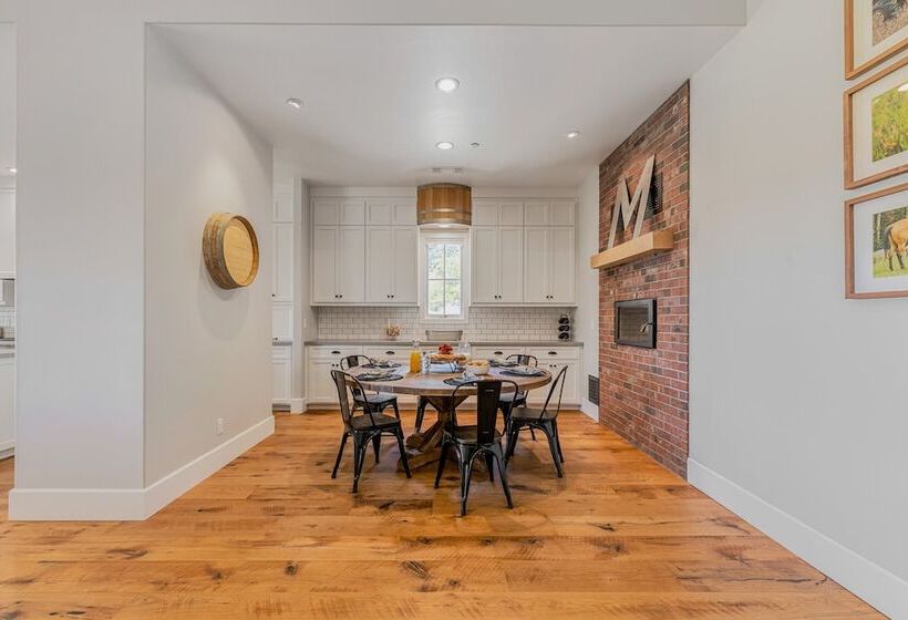 Cooperage By Avantstay Vineyard, Views, Soccer