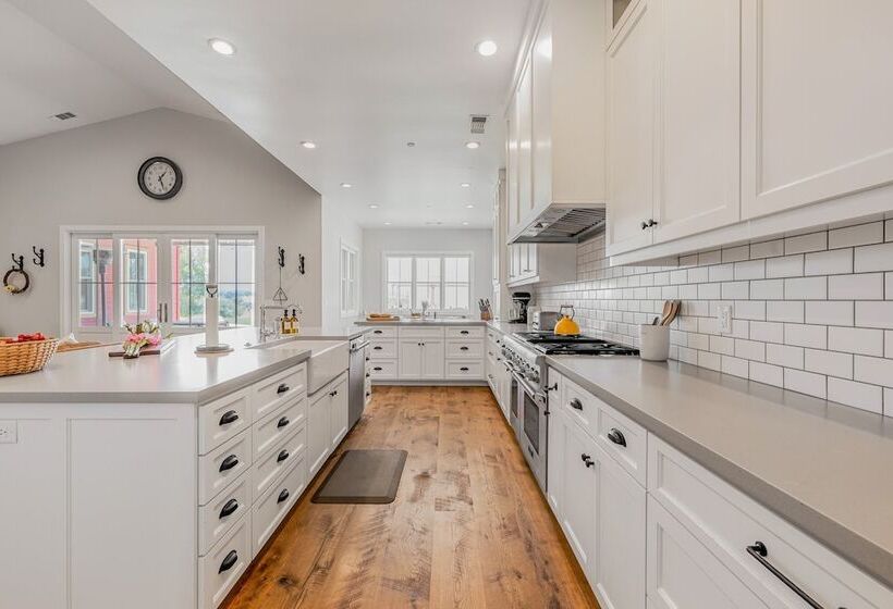 Cooperage By Avantstay Vineyard, Views, Soccer