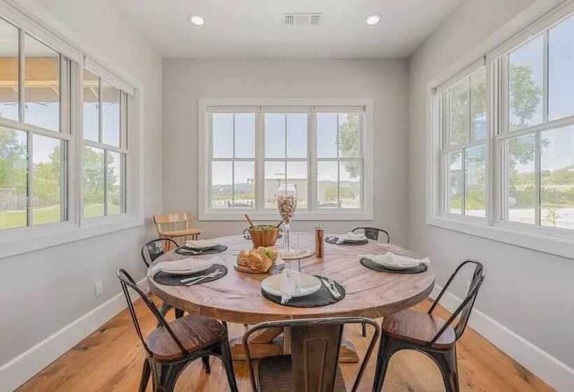 Cooperage By Avantstay Vineyard, Views, Soccer